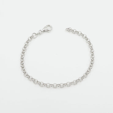 Silber Armbaender fuer Damen jetzt kaufen in unserem Onlineshop oder vor Ort in unserer Filiale in Basel