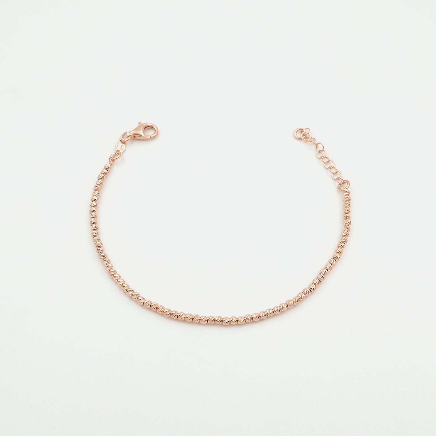 Silber Armbaender fuer Damen jetzt kaufen in unserem Onlineshop oder vor Ort in unserer Filiale in Basel
