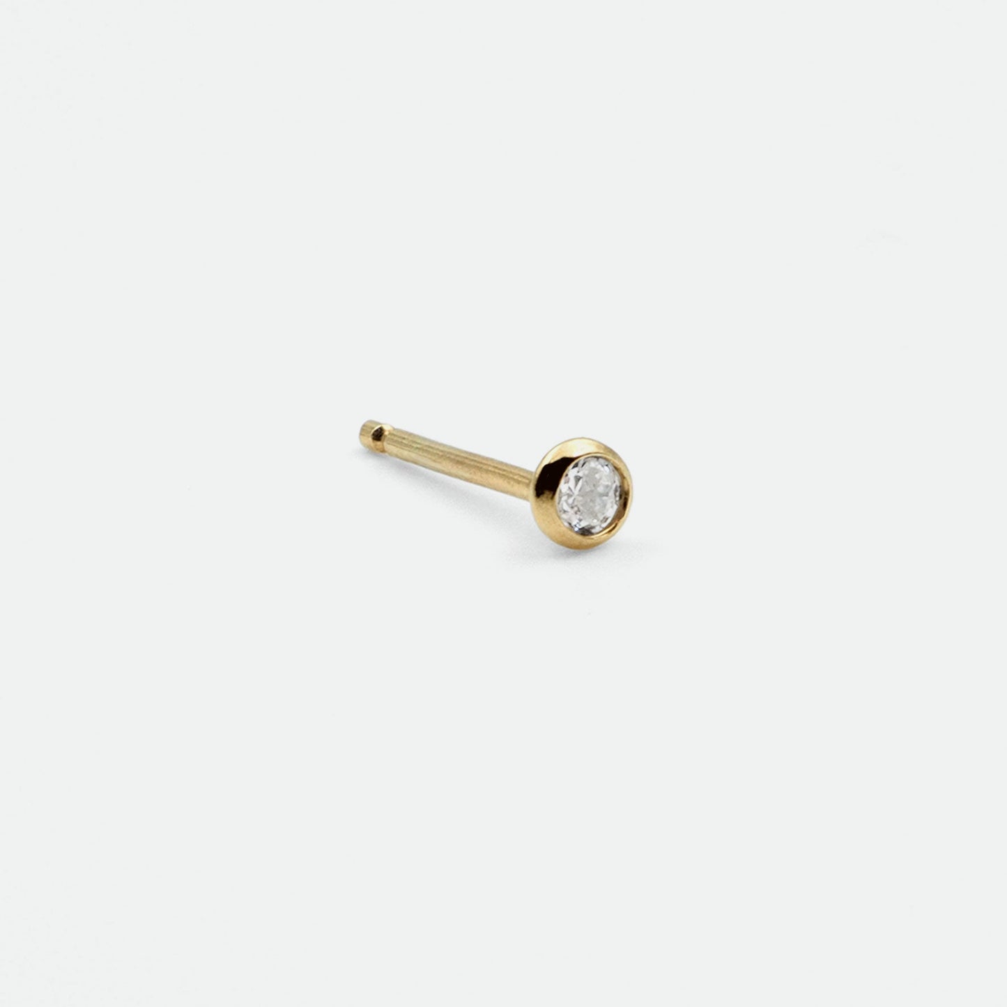 Nasen- und Ohrstecker Piercing jetzt kaufen in unserem Onlineshop oder vor Ort in unserer Filiale in Basel