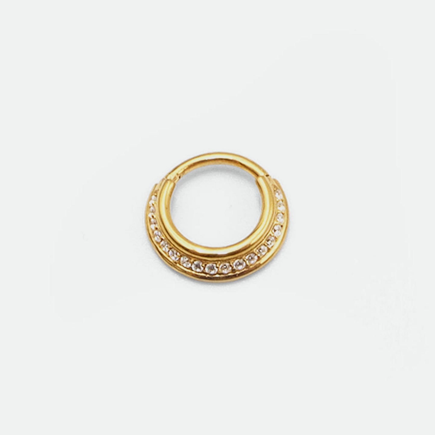 Piercing Septum fuer Damen jetzt kaufen in unserem Onlineshop oder vor Ort in unserer Filiale in Basel