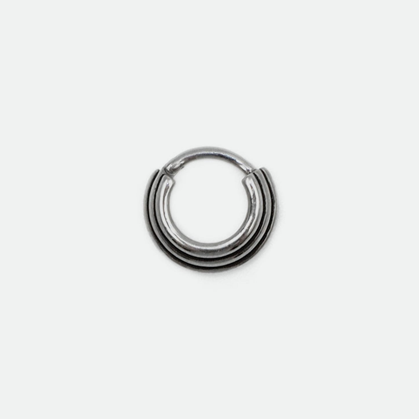 Piercing Septum fuer Damen jetzt kaufen in unserem Onlineshop oder vor Ort in unserer Filiale in Basel