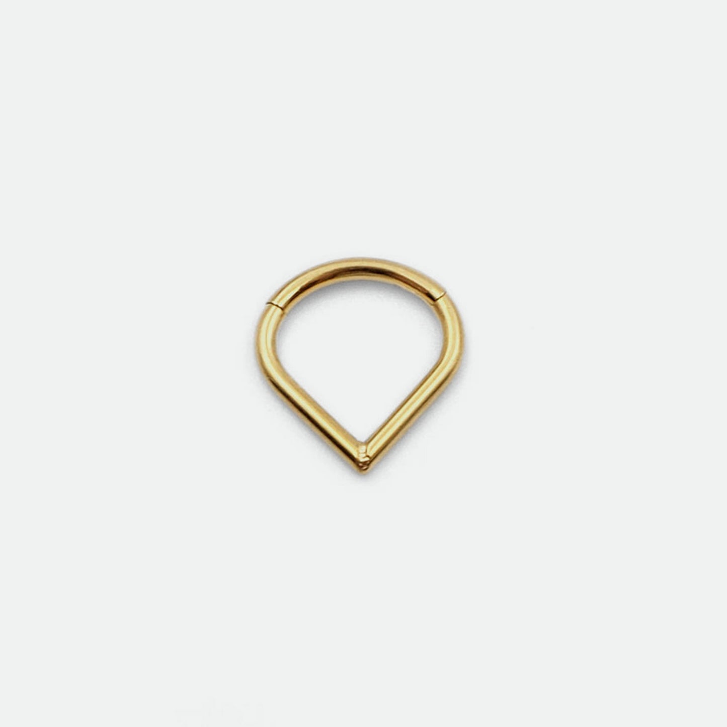Piercing Septum fuer Damen jetzt kaufen in unserem Onlineshop oder vor Ort in unserer Filiale in Basel