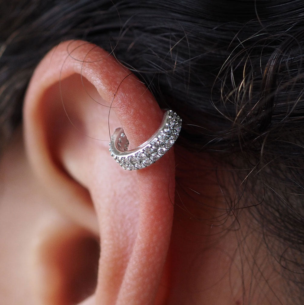 Damen Piercing Helix jetzt kaufen in unserem Onlineshop oder vor Ort in unserer Filiale in Basel