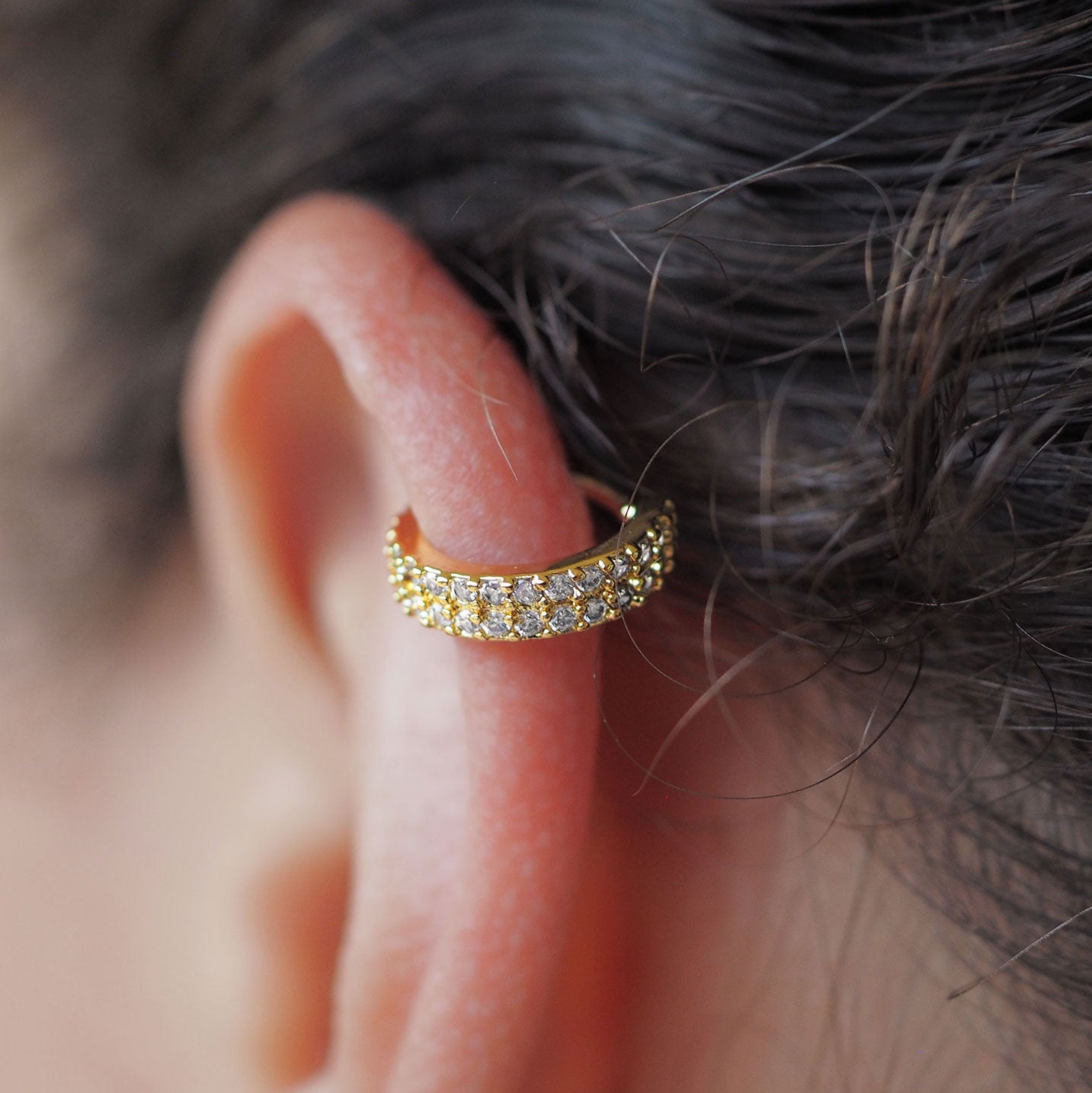 Damen Piercing Helix jetzt kaufen in unserem Onlineshop oder vor Ort in unserer Filiale in Basel