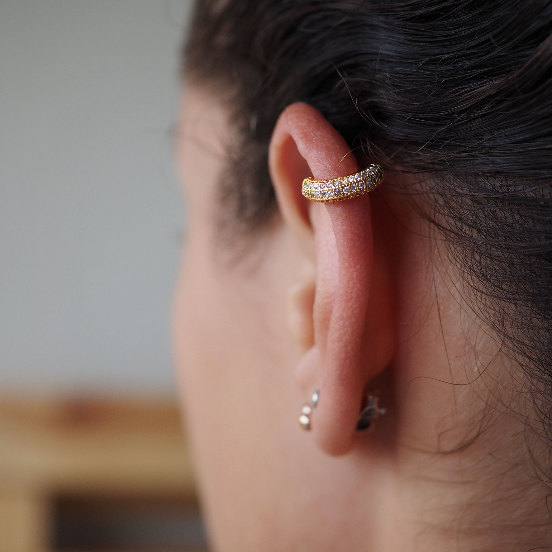 Damen Piercing Helix jetzt kaufen in unserem Onlineshop oder vor Ort in unserer Filiale in Basel