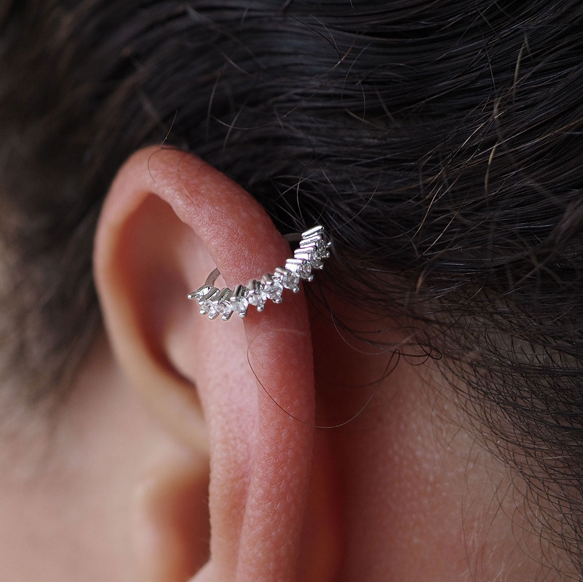 Damen Piercing Helix  jetzt kaufen in unserem Onlineshop oder vor Ort in unserer Filiale in Basel